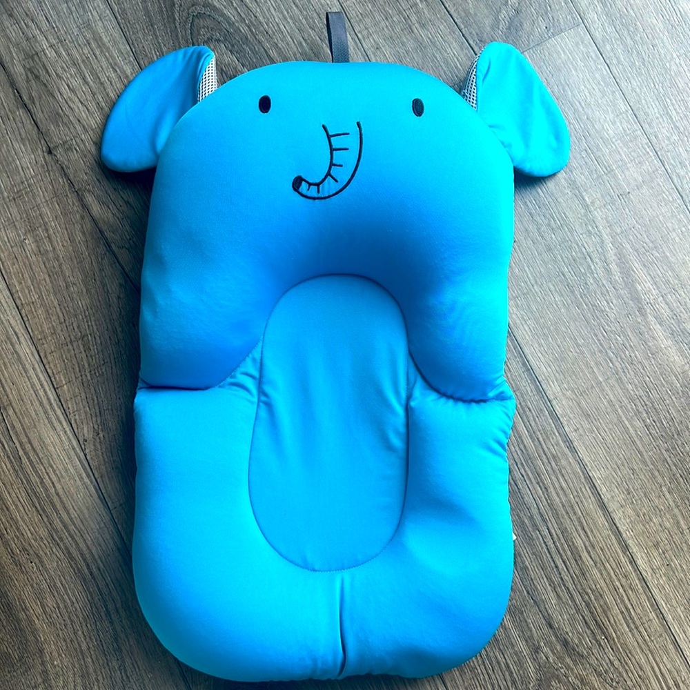 Elephant infant bath pad
